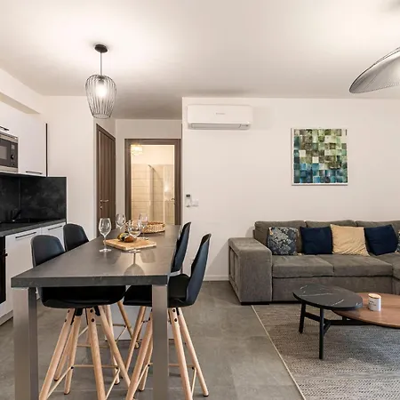 St Joseph-2 By Interhome Daire *